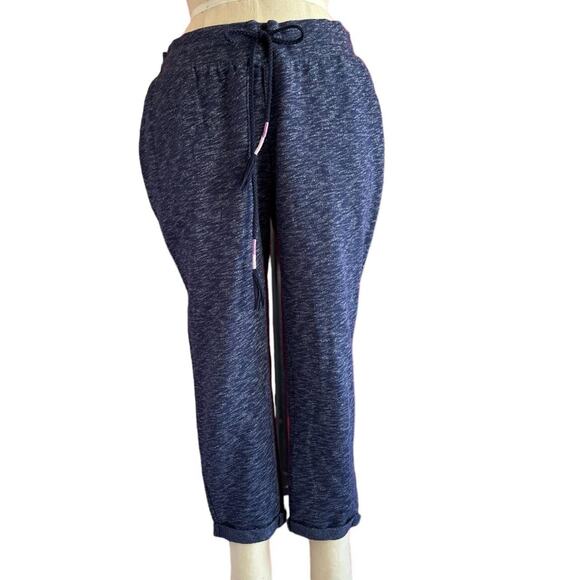 Maternity Pants Size Medium Cropped Sweats Casual Lounge Pregnant Mom to Be - Picture 1 of 8